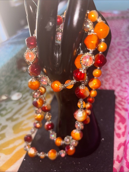 Vintage Jewelry - Marbled orange & red glass silver iridescent beaded statement necklace vintage